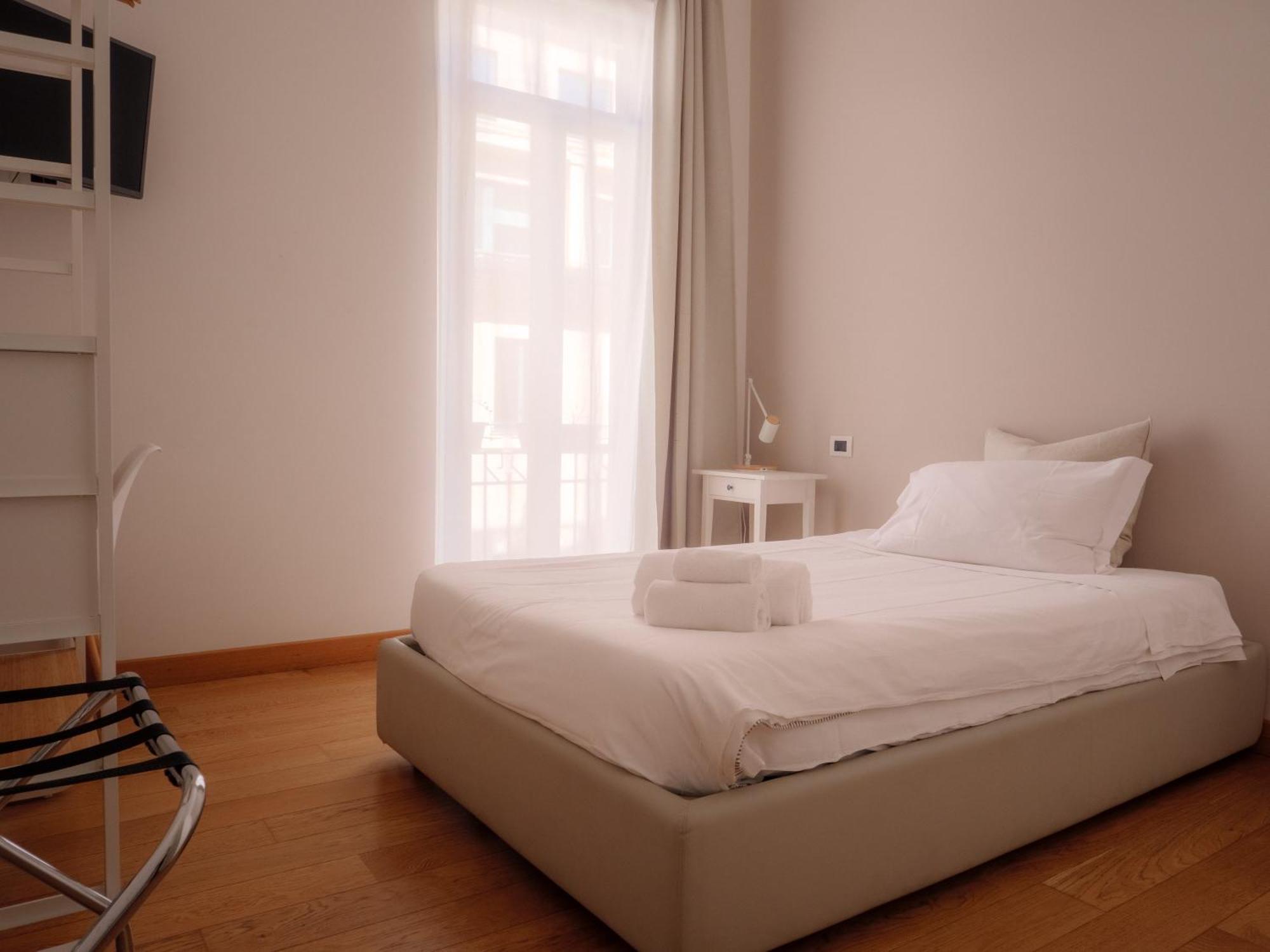 Colosseo Guest House ローマ エクステリア 写真