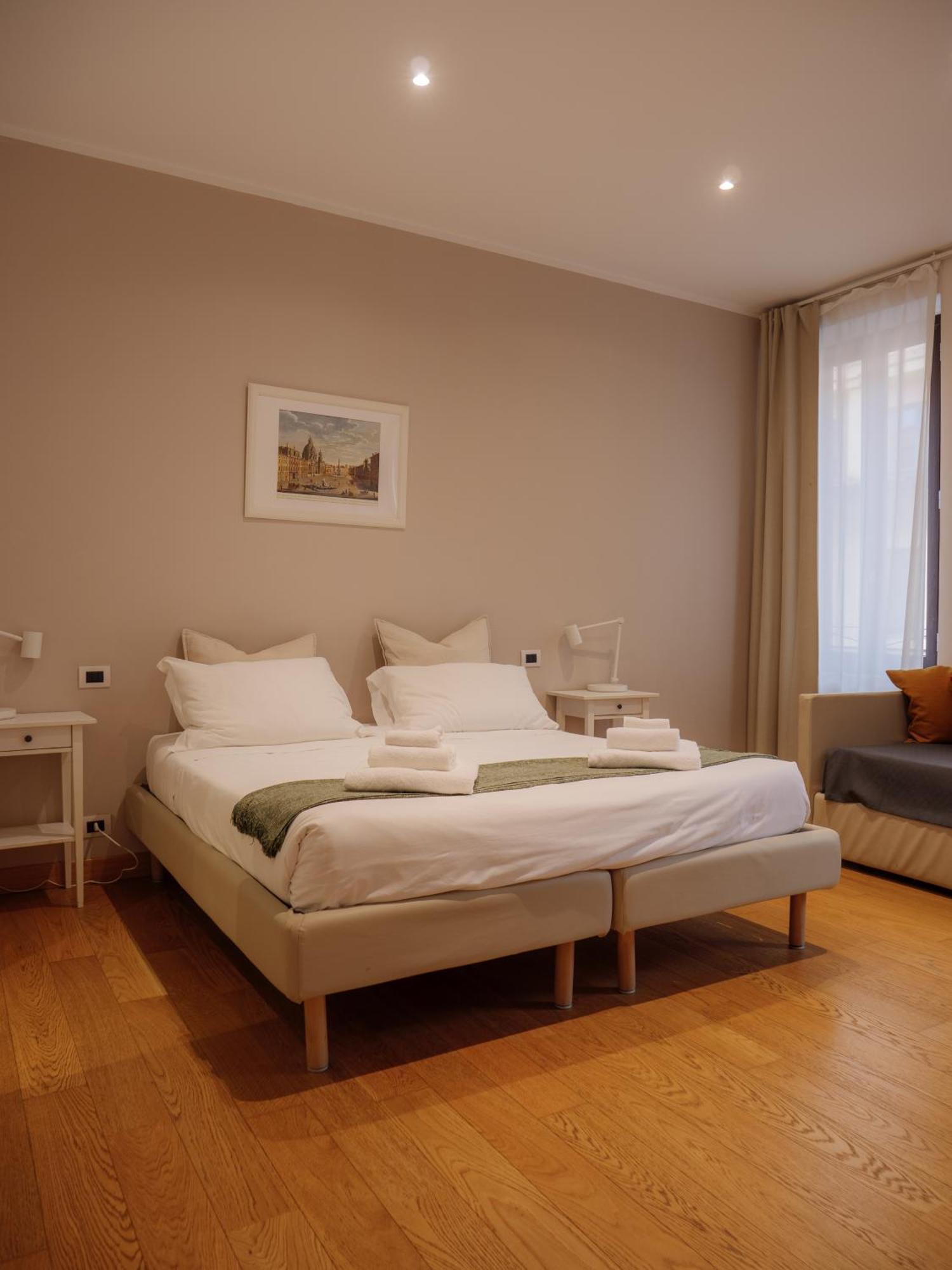 Colosseo Guest House ローマ エクステリア 写真