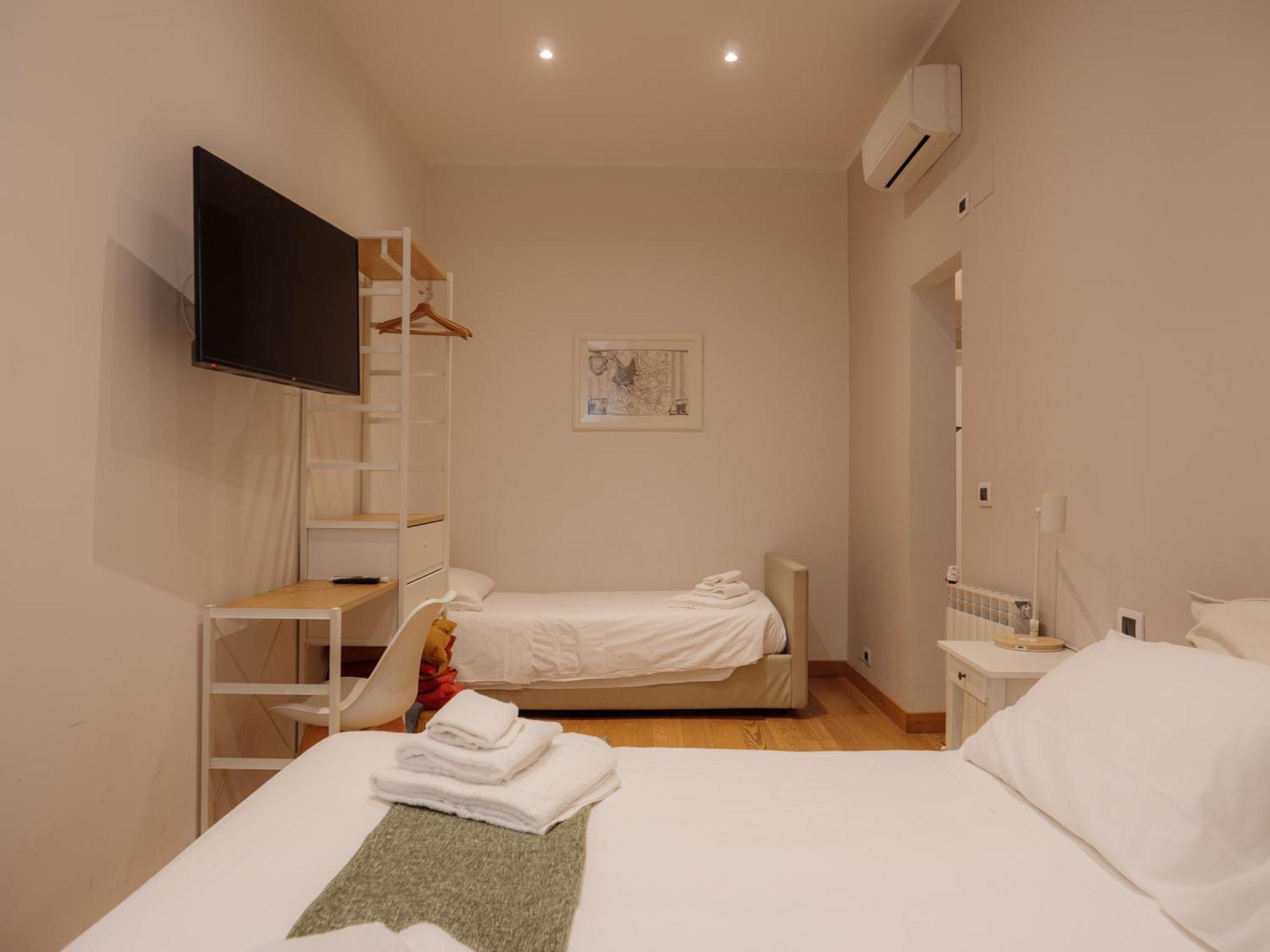Colosseo Guest House ローマ エクステリア 写真