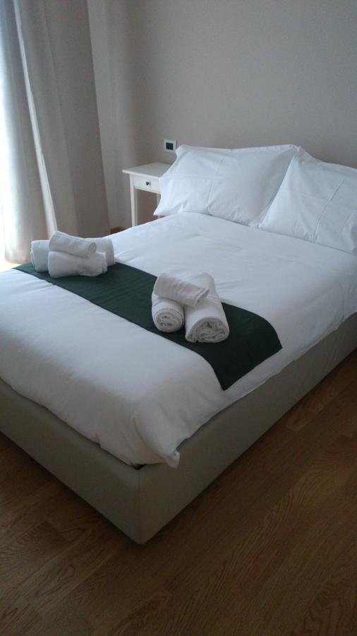 Colosseo Guest House ローマ エクステリア 写真