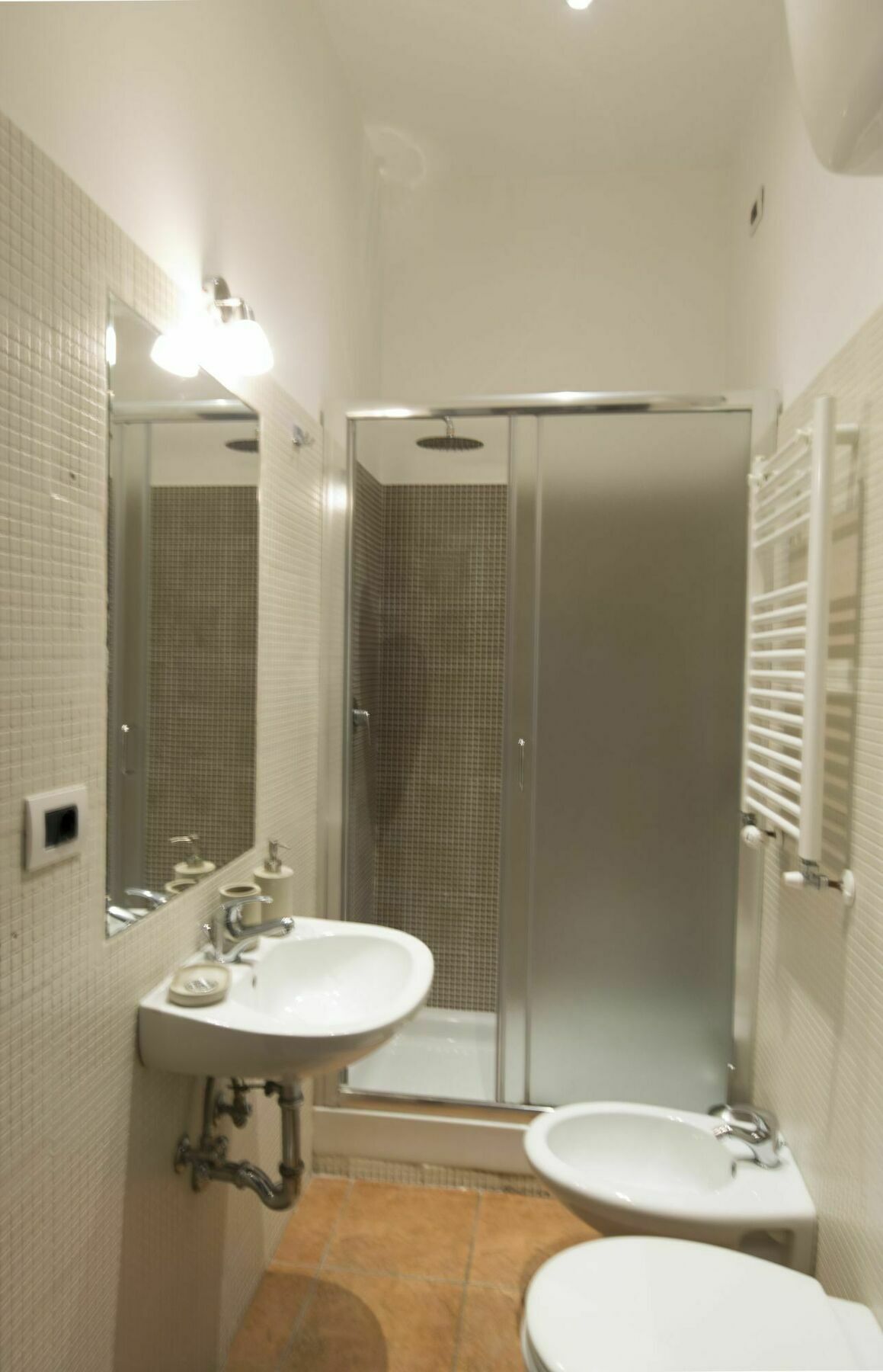 Colosseo Guest House ローマ エクステリア 写真