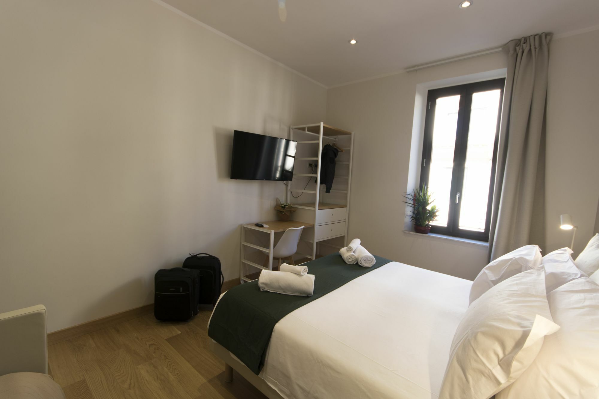 Colosseo Guest House ローマ エクステリア 写真