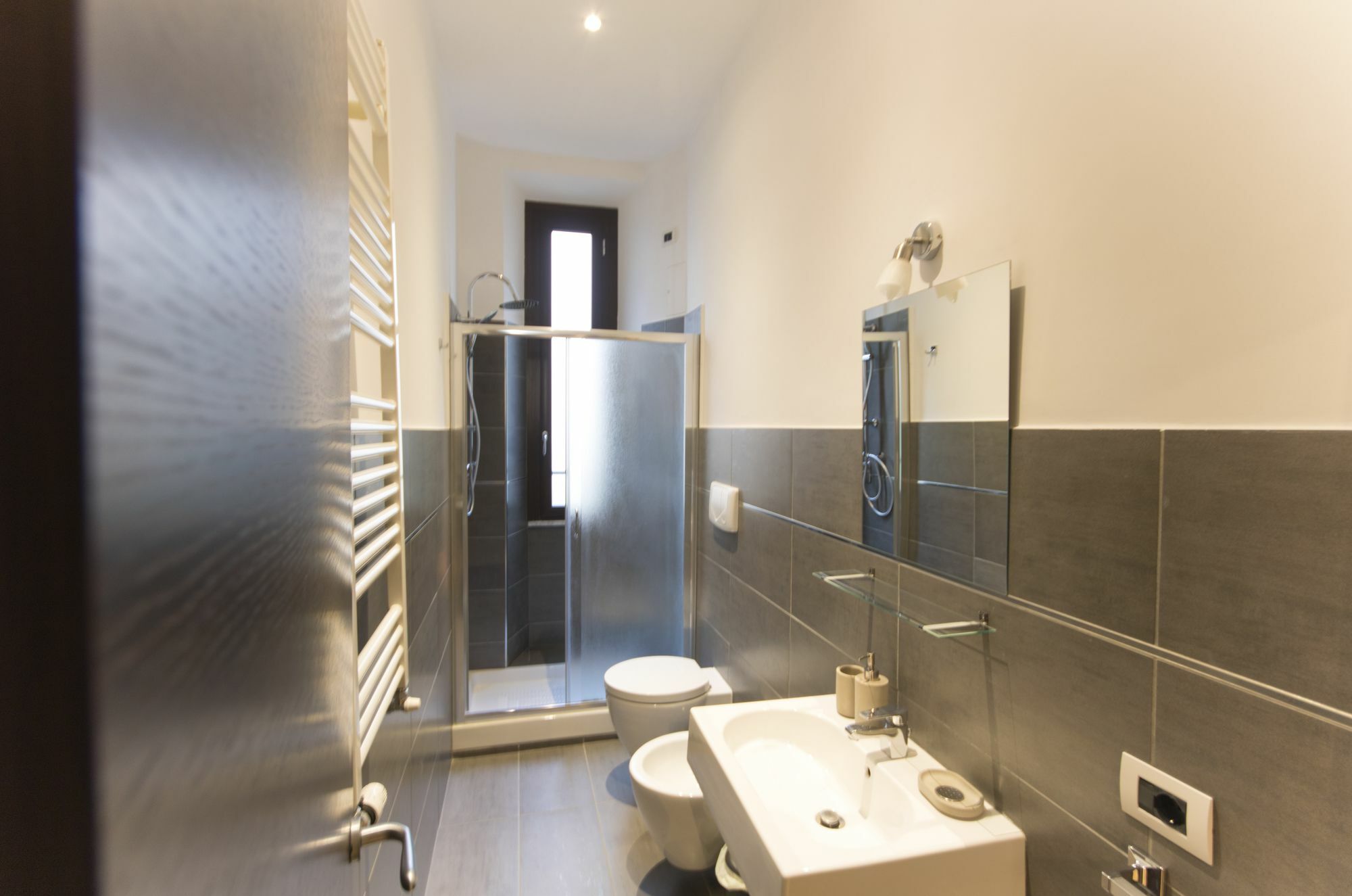 Colosseo Guest House ローマ エクステリア 写真